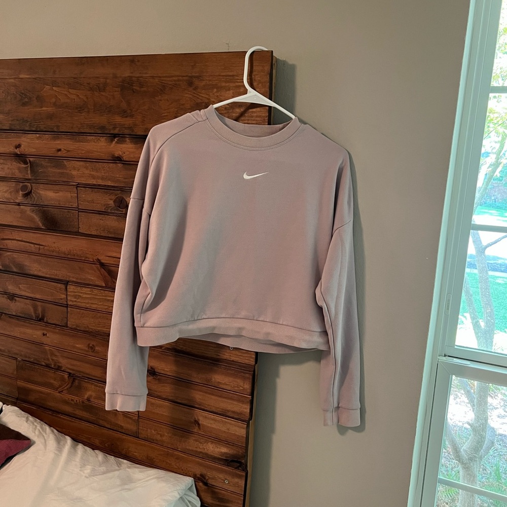 Nike cropped sweatshirt
